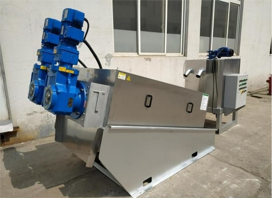 kupować Samoczyszczalny śrubokręgowy tłocznik ścieków separator płynów stałych do oleju ostrze ze stali nierdzewnej online manufacture